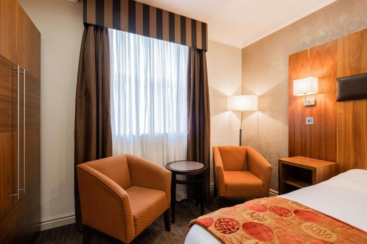 Ramada By Wyndham Cheltenham Golden Valley Exterior foto