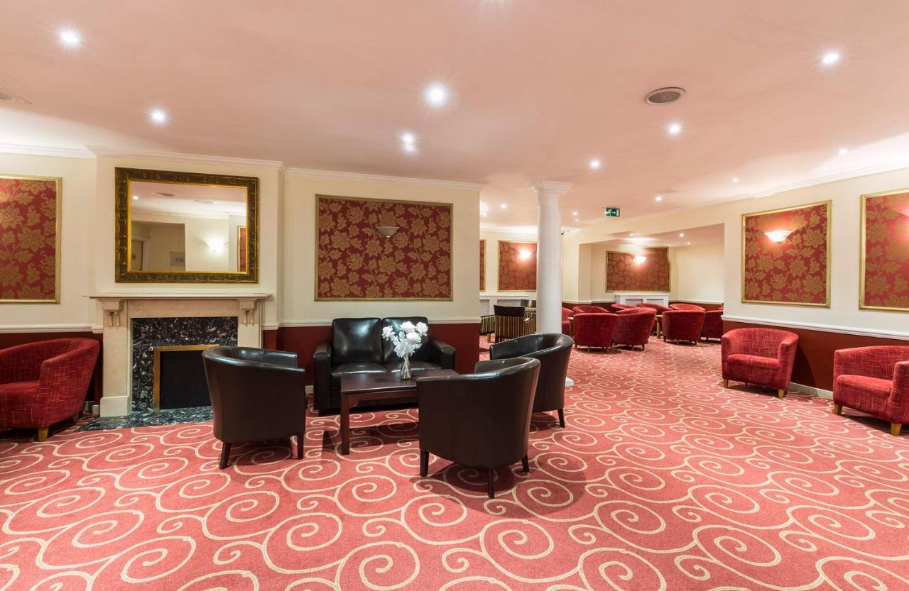 Ramada By Wyndham Cheltenham Golden Valley Exterior foto